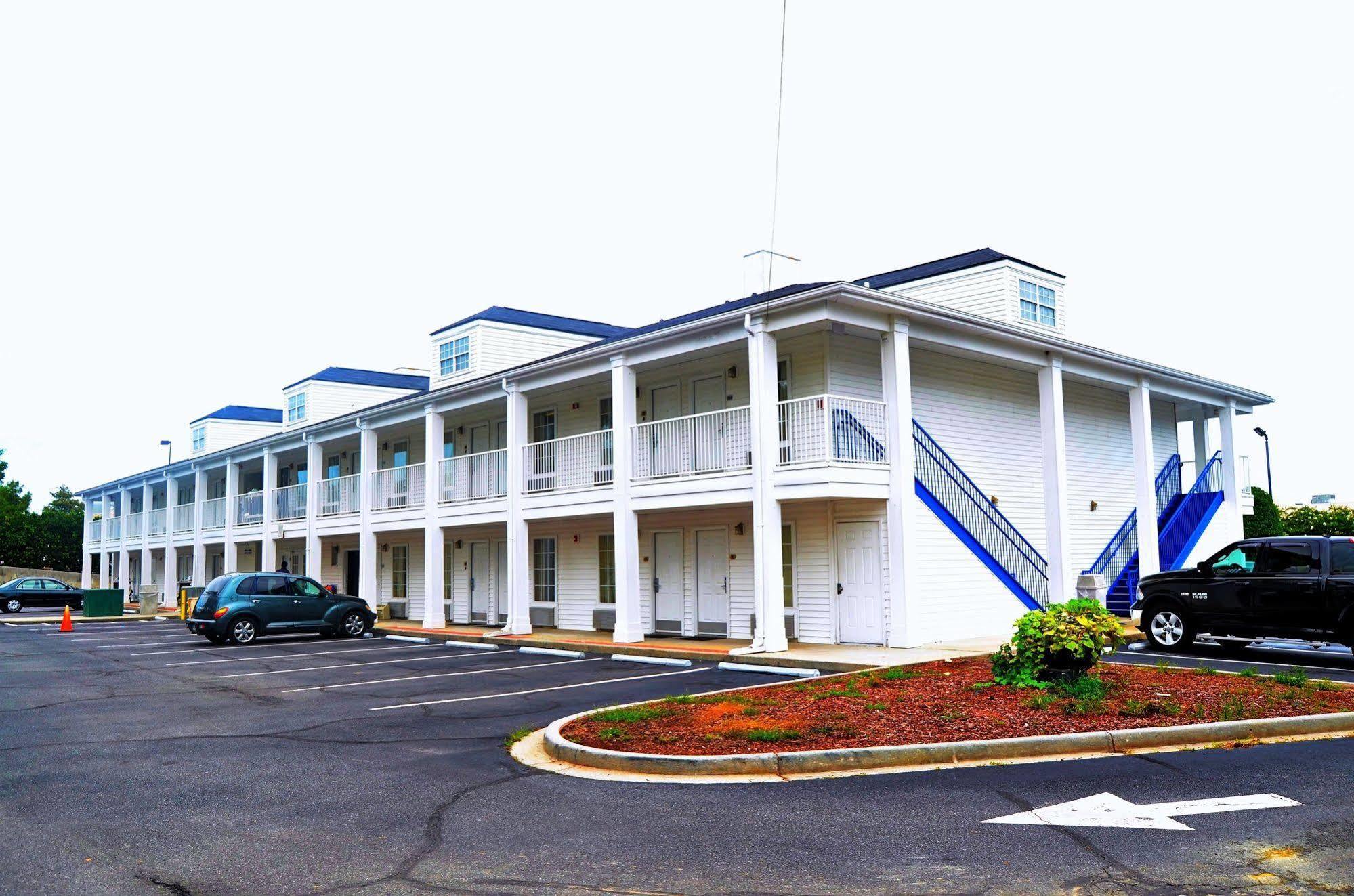 Baymont By Wyndham Valdosta At Valdosta Mall Buitenkant foto